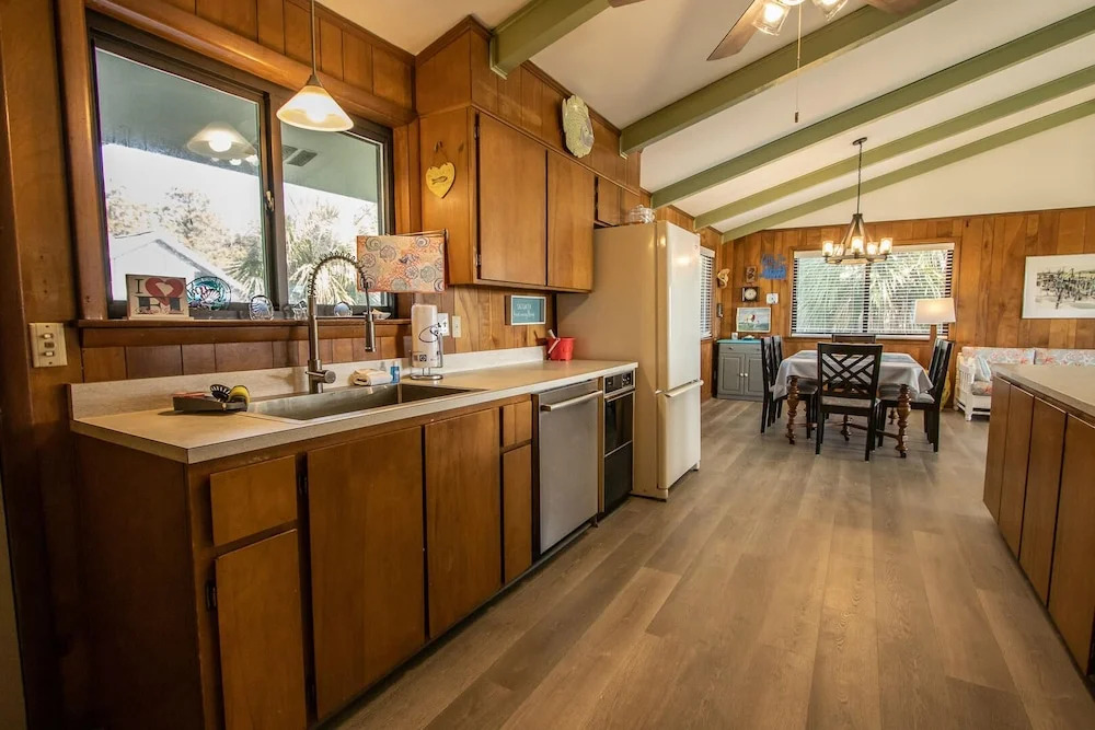 702 Tautog Road