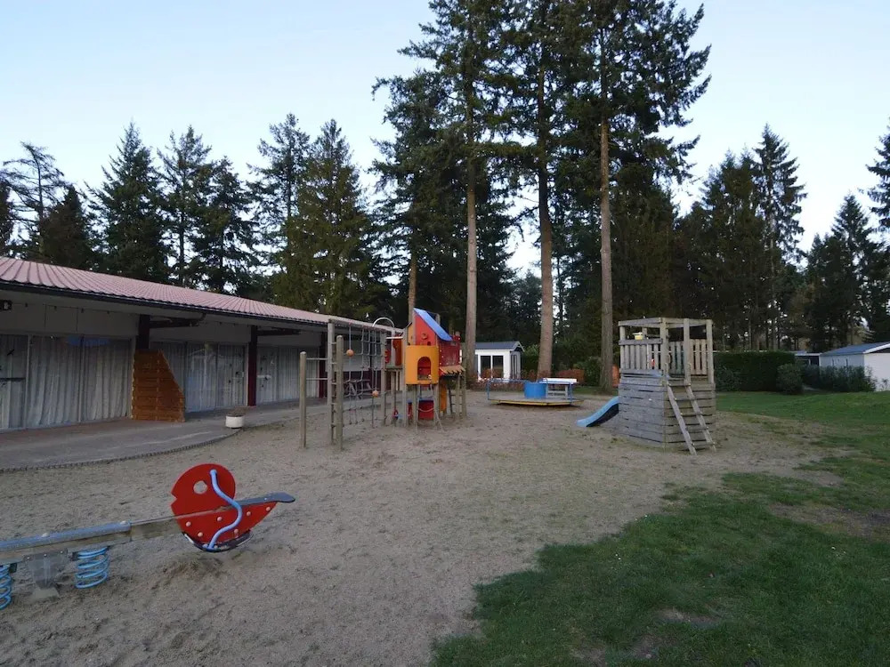 Chalet in Holiday Park With Spacious Living Room, Large Enclosed Garden and Unobstructed View