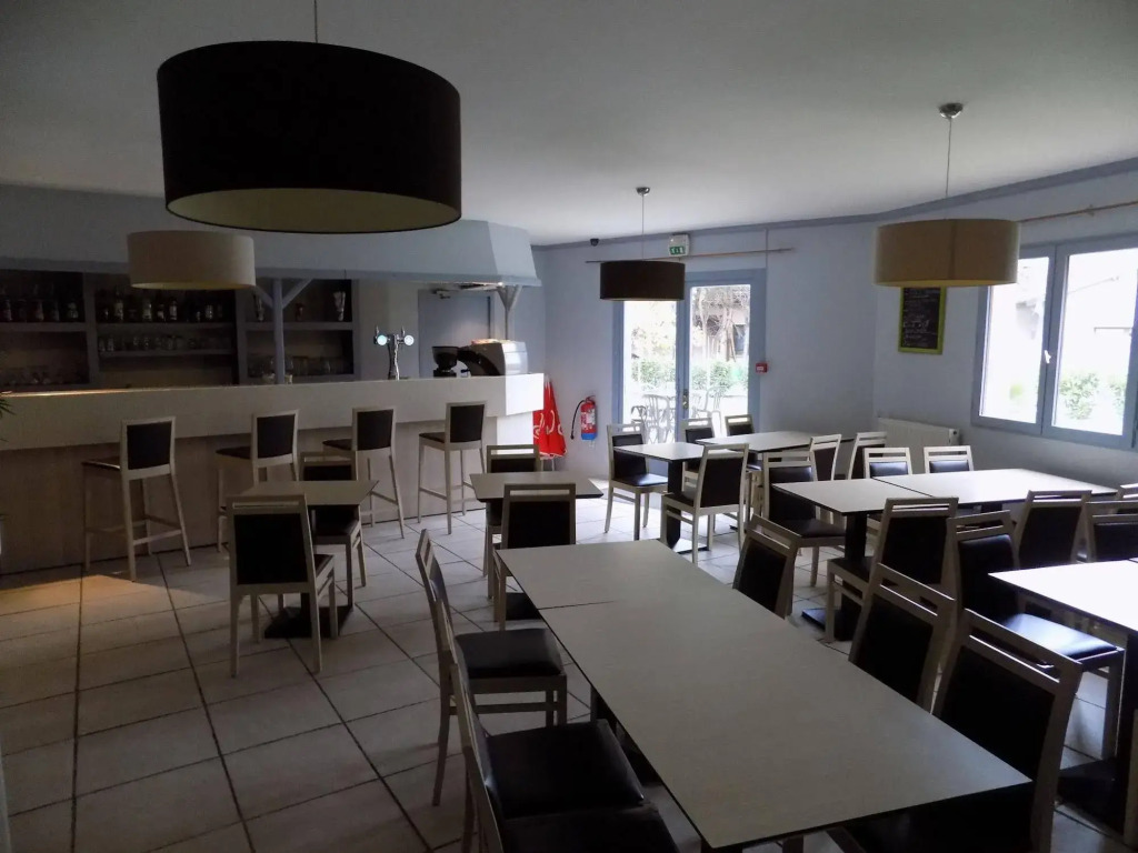 Hotel Martinez Grenay