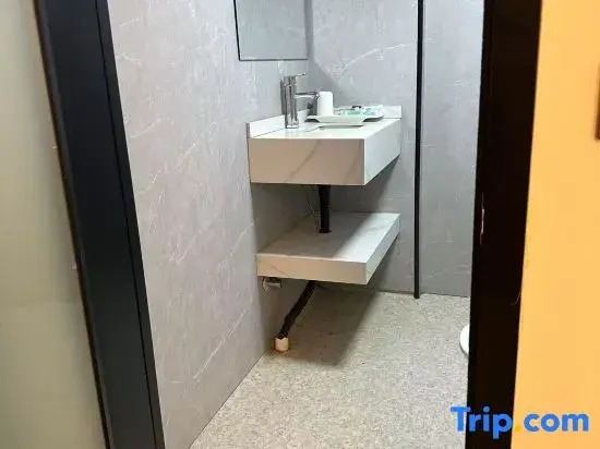Zhehao Hotel