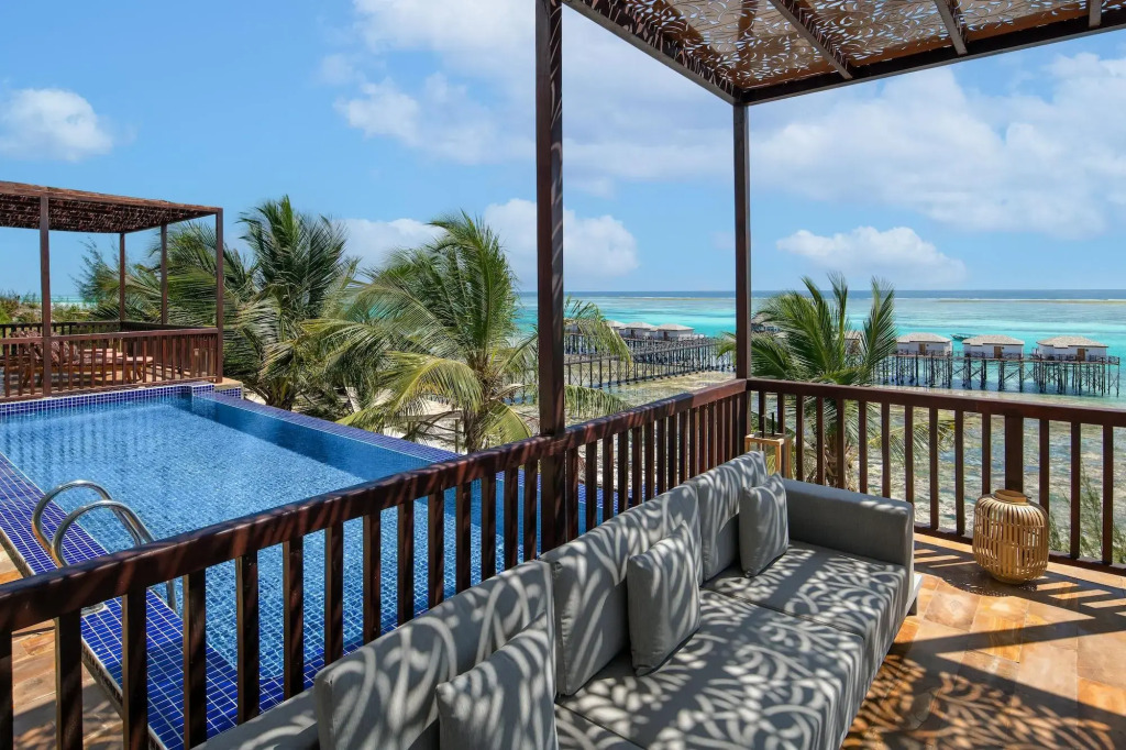 Le Mersenne Zanzibar, Autograph Collection