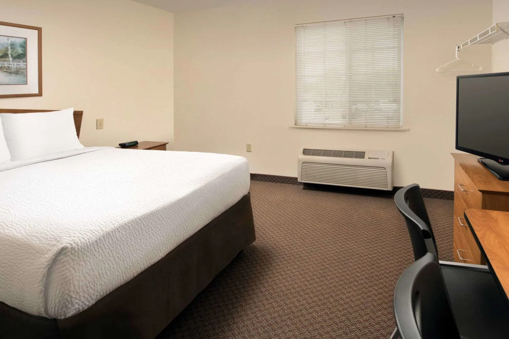 WoodSpring Suites San Antonio South