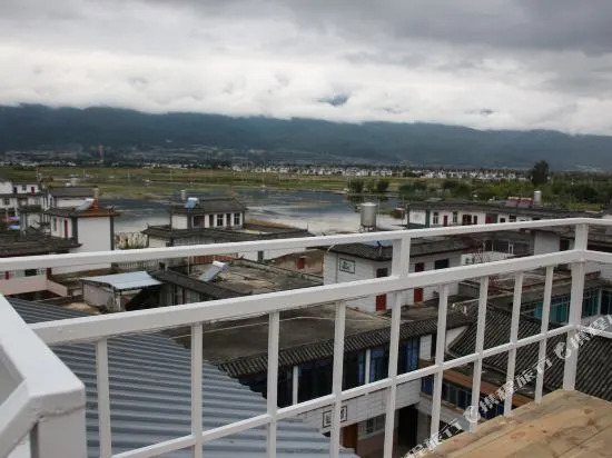 Dali Muguangshuian Hostel