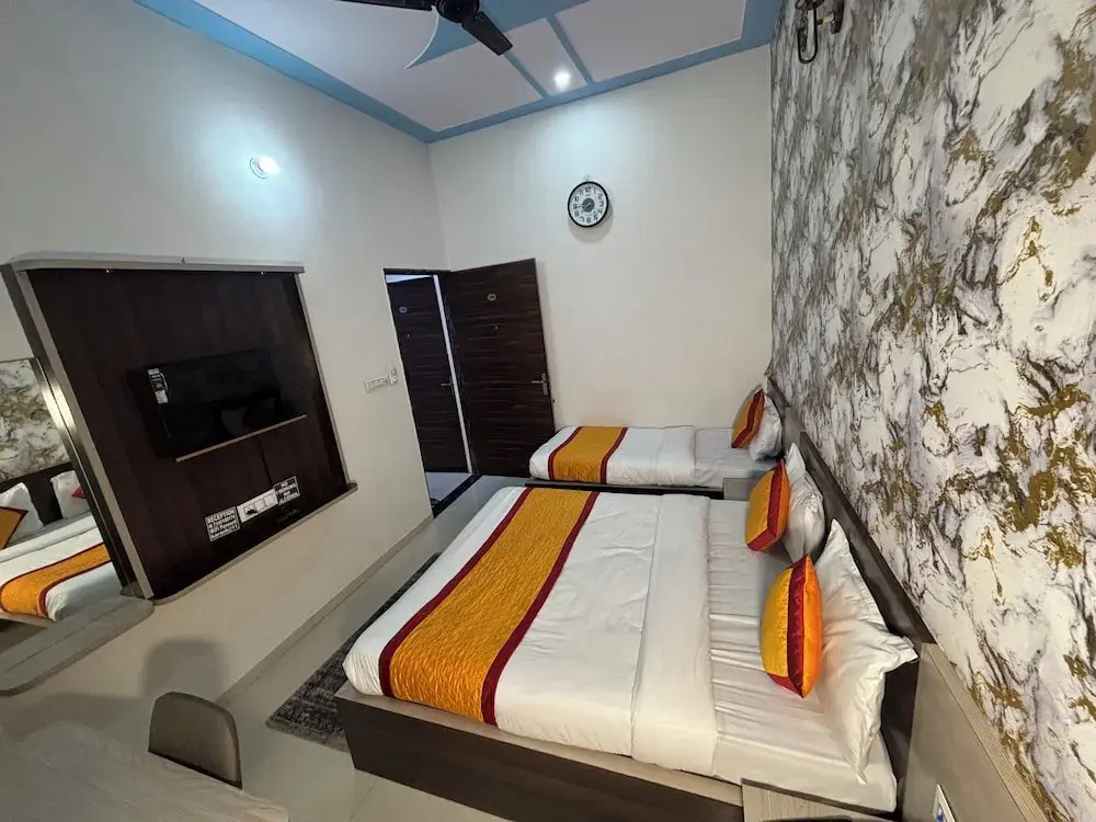 Hotel Hanuman Palace-450 meter Khatu Shayam Ji Temple