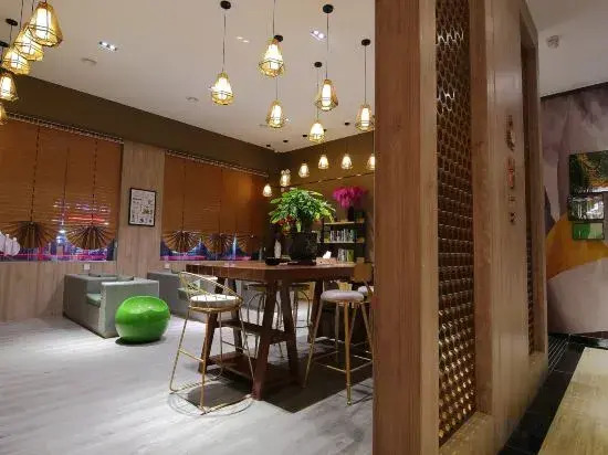 365 Chain Hotel (Meizhou Jiangnan)