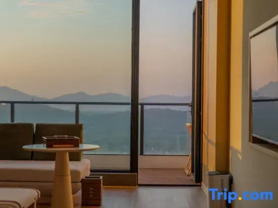 Yixing InLong  Lingshang Holiday House
