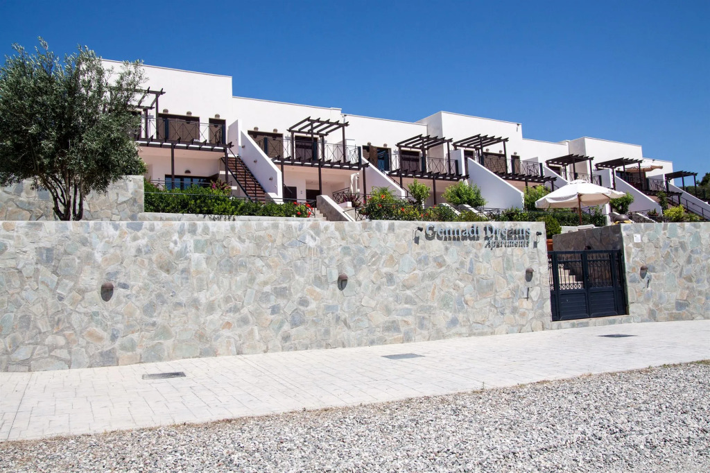 Southern Dreams Apartments
