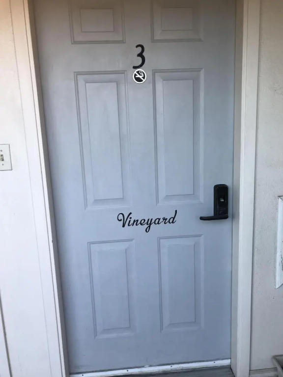 Castle Creek Manor
