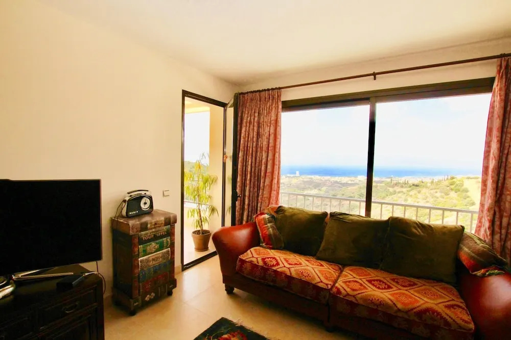 Samara 2 - Ultimate Seaview Apartment in Samara Resort, Heated Pool