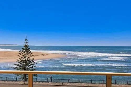 Avilla Court Stunning Views