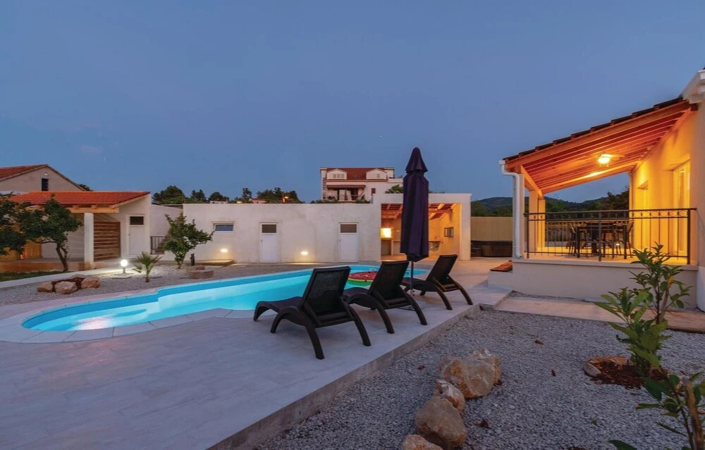 Awesome Home in Vela Luka With Outdoor Swimming Pool, Wifi and Outdoor Swimming Pool