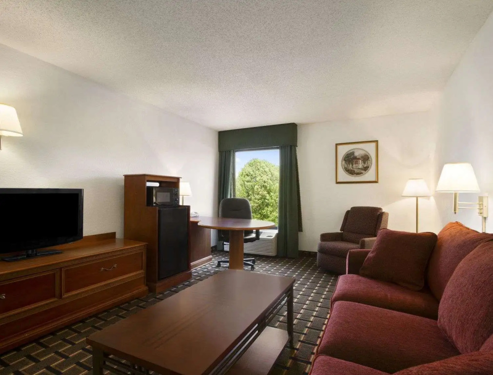 Baymont by Wyndham Crossville