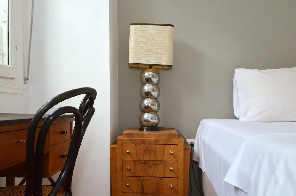 Thiseio a vintage apartment