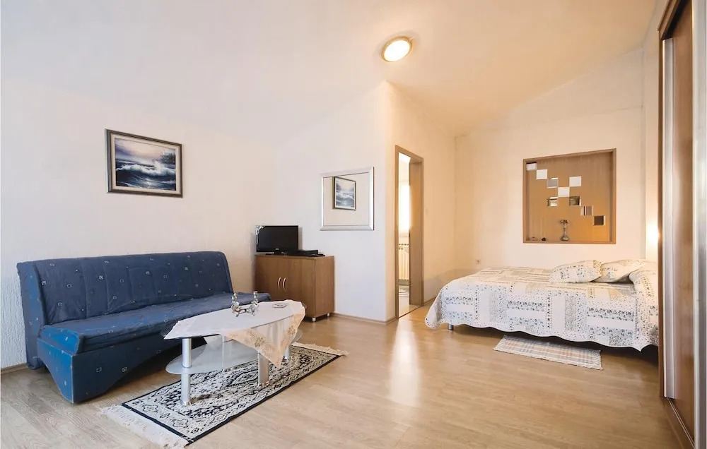 Stunning Home in Diklo With Wifi and 1 Bedrooms