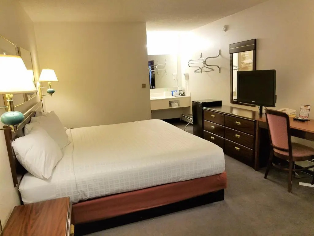 Motel 8 Laramie
