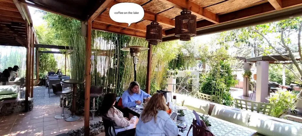 lake agia apartments