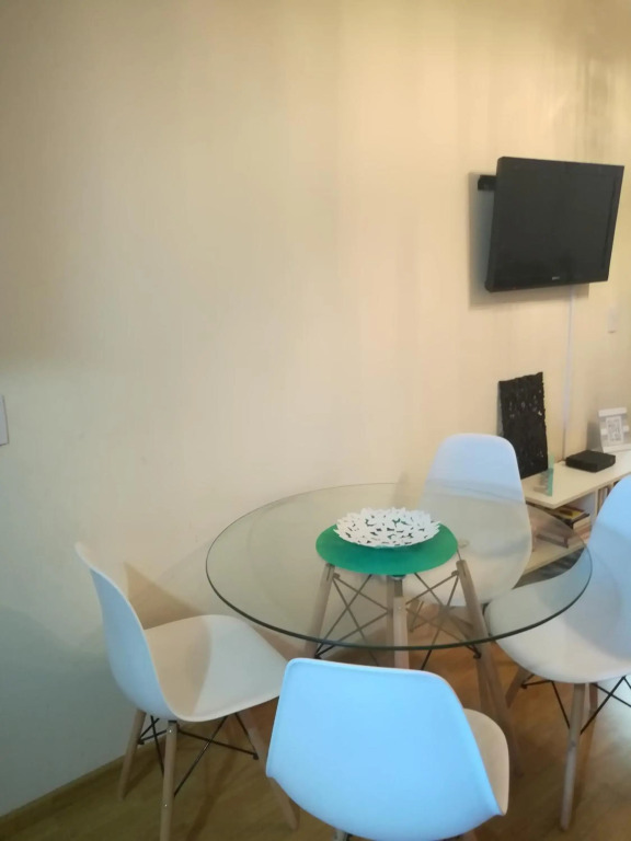 Apartamento monoambiente amplio 2 baños luminoso con balcón cercano a Hospital Italiano y Shopping Abasto Almagro
