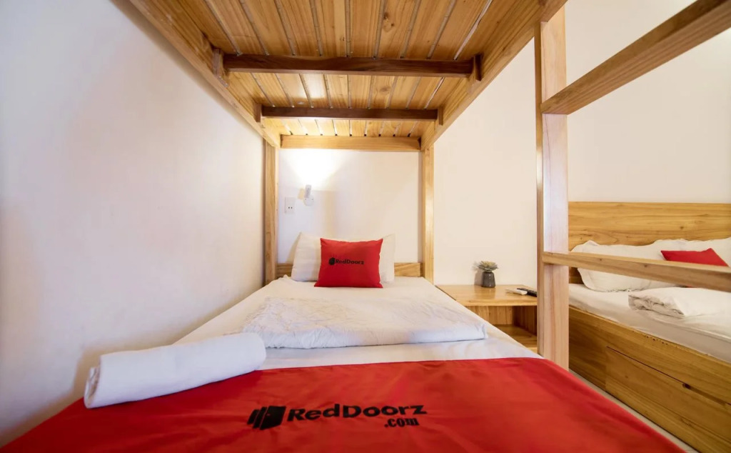 KnK Inn Boutique Hotel and Rooftop Sports Pub