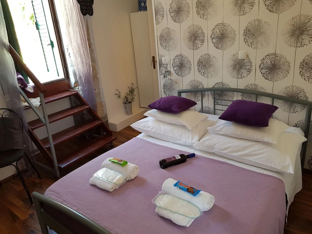 Rooms & Apartment Lasta