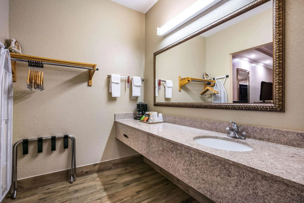 Econo Lodge Inn & Suites Horn Lake - Southhaven