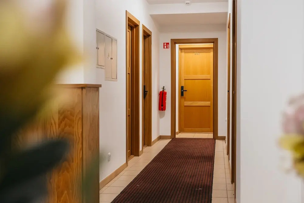 CATHEDRAL Old Town Suites