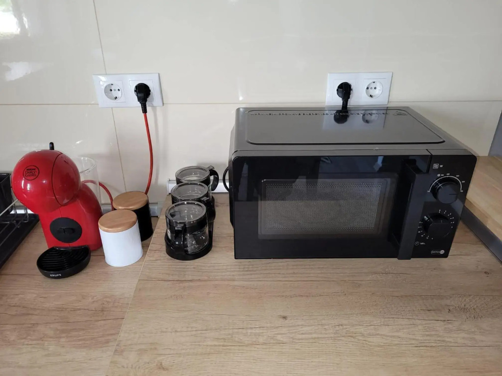 Lovely Apartment Near City Center (w/ Parking)