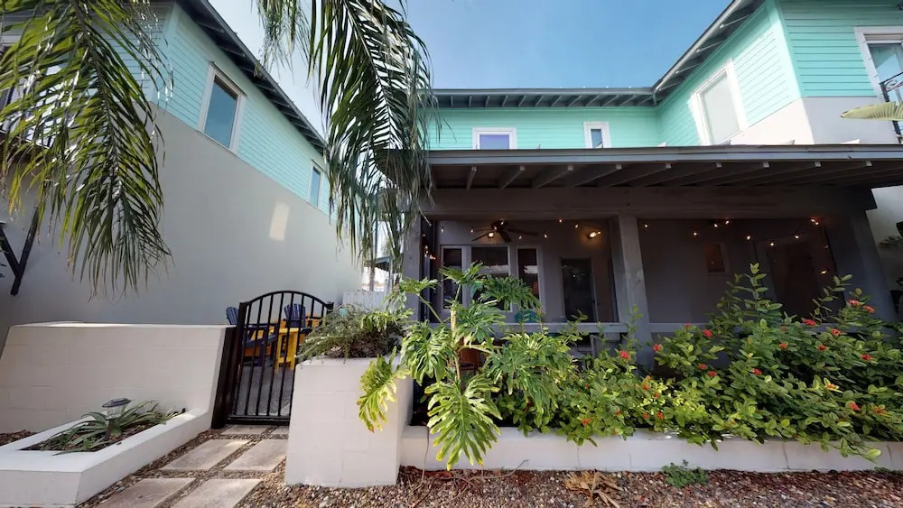 The Mermaid Inn 4 Bedroom Townhouse