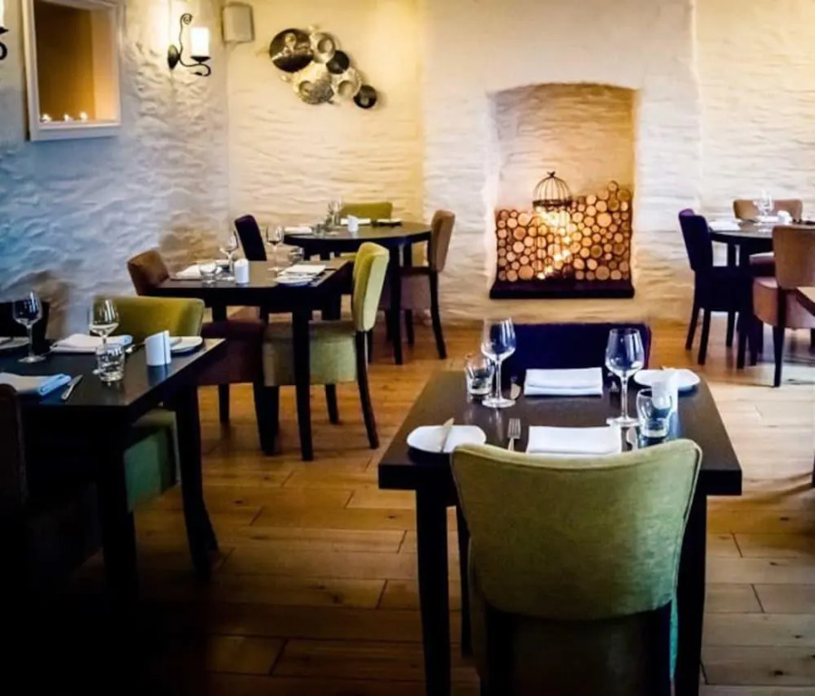 Gwestyr Emlyn Hotel