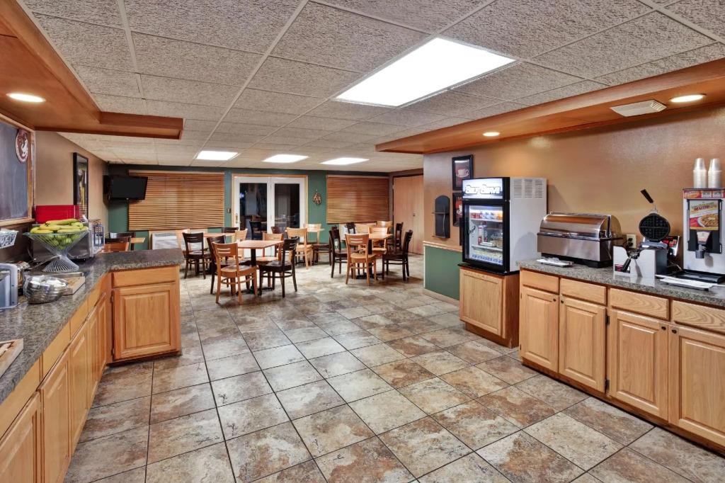 AmericInn by Wyndham Baudette