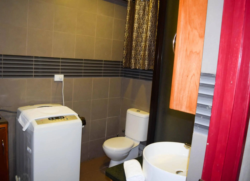 Al - Minhaj Service Apartments