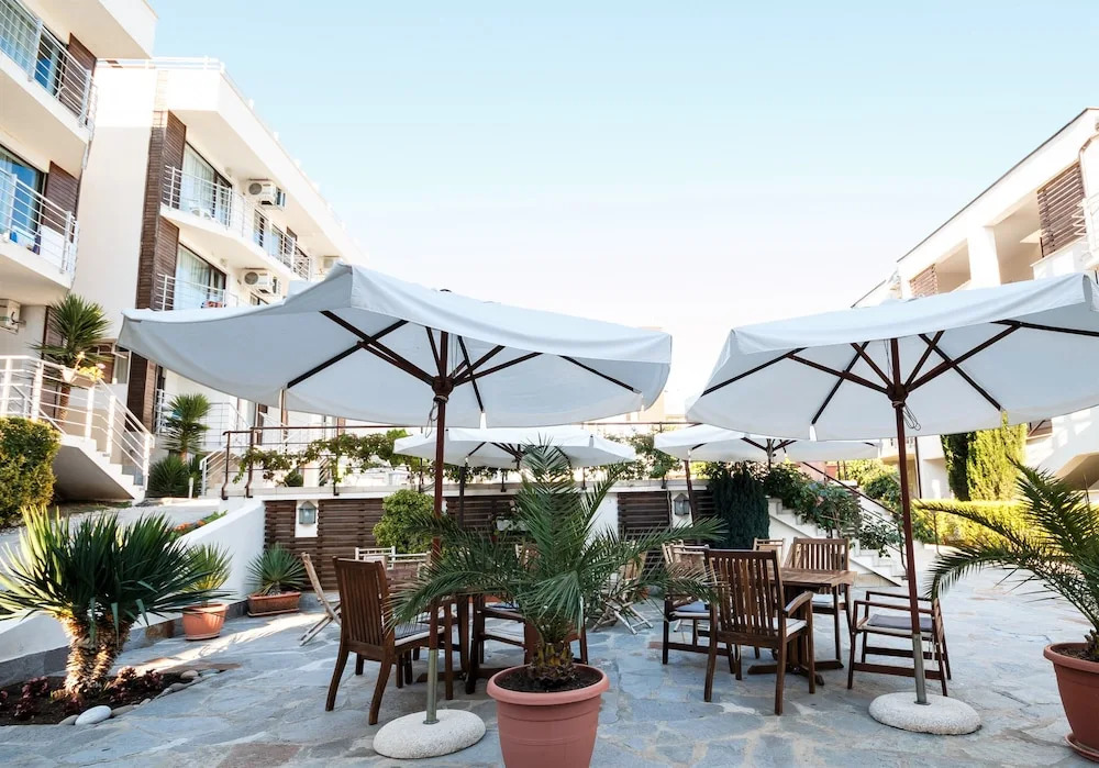 Charming 1 Bedroom Apartment for up to 4 Guests