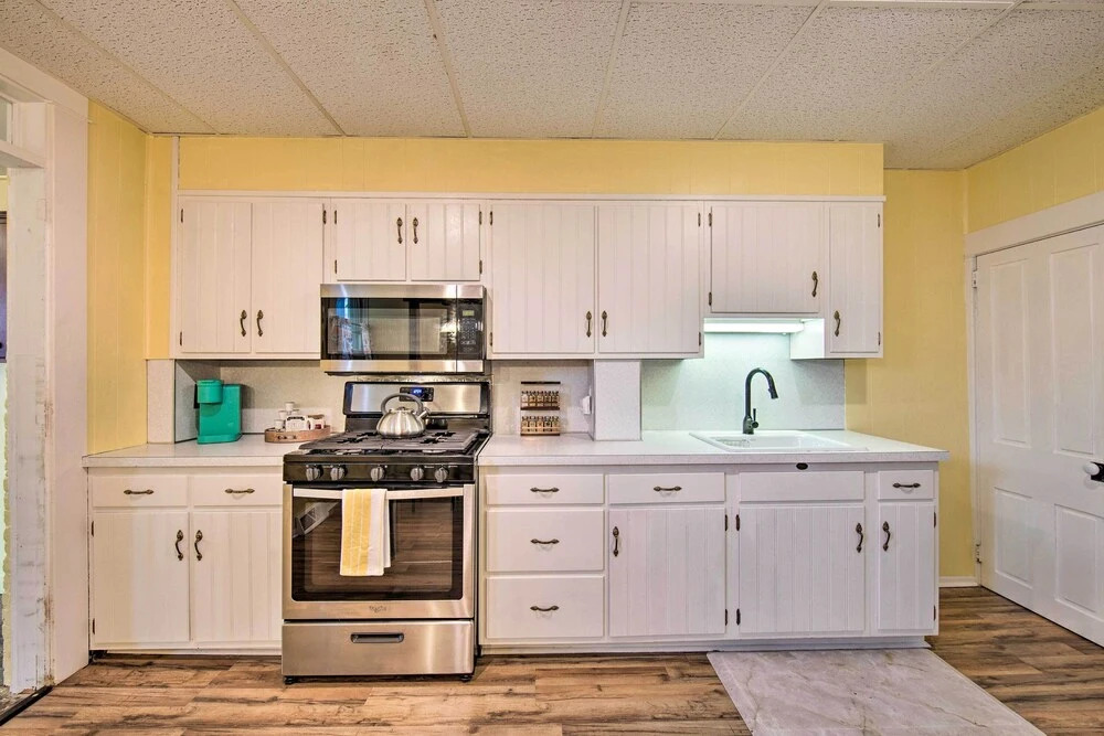 Central Lancaster Home < 1 Mi to Downtown!