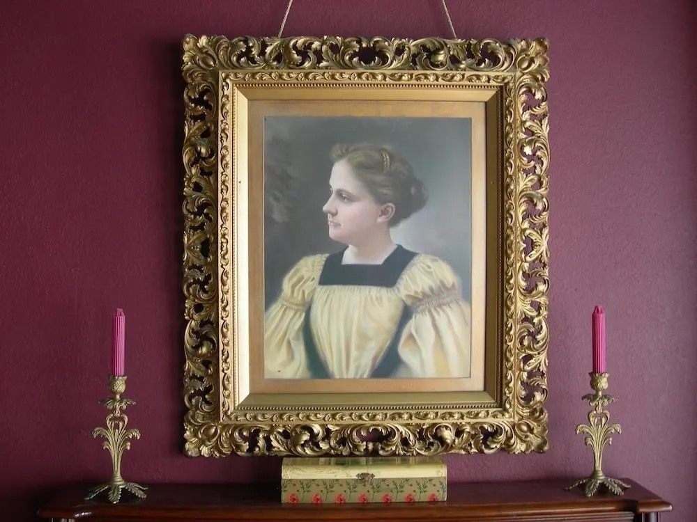 The Victorian Lady