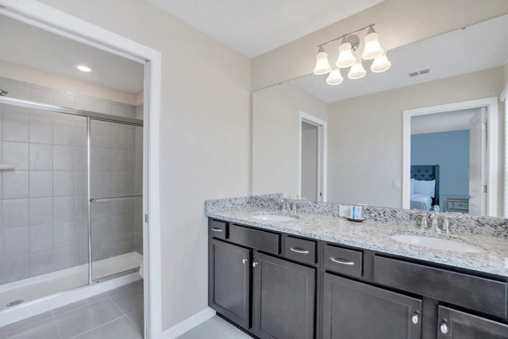 1220aloha 6 Bedroom Villa by Redawning