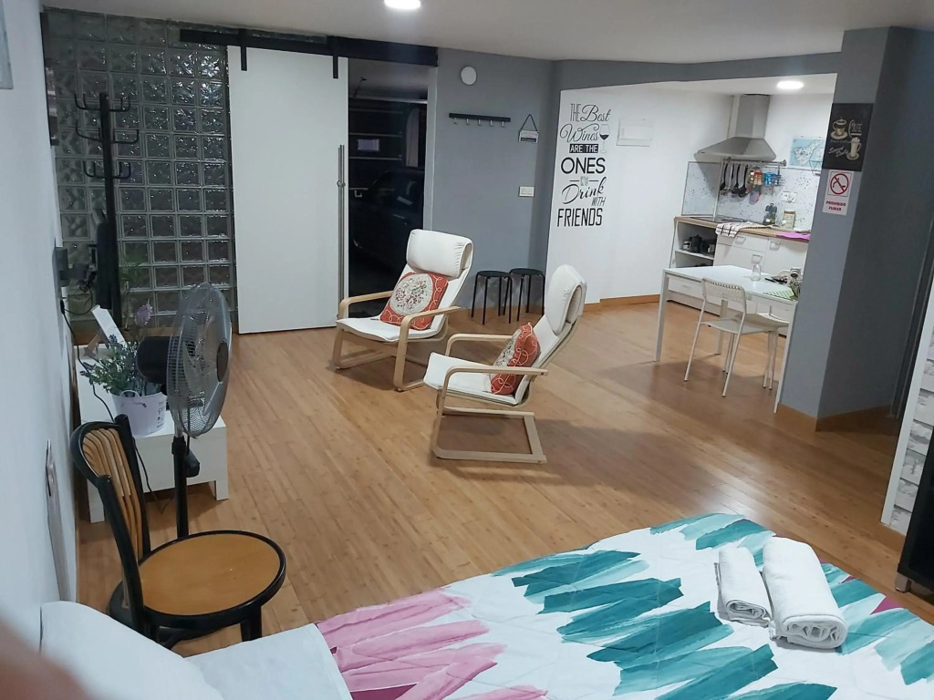 Loft Santa Cruz, Acoran