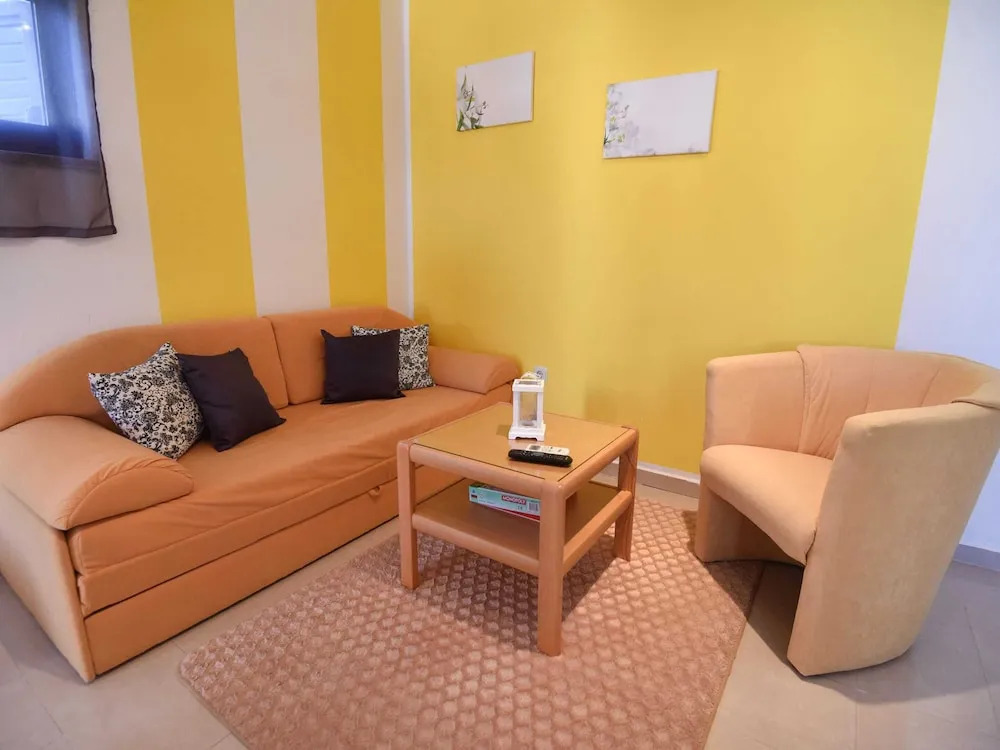 Apartment in Maslenica Near the Sea