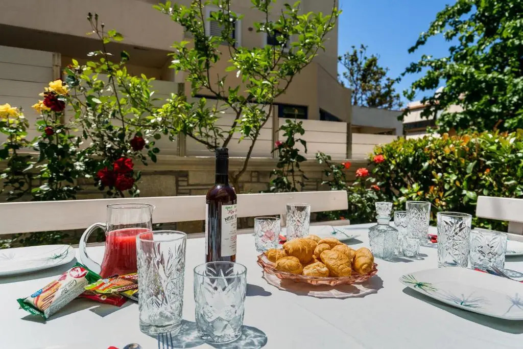 Vasili's Home - 5 Min from the City Ceter