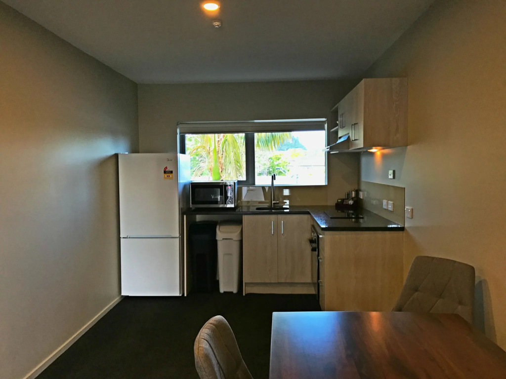 Ellerslie Palms Motel