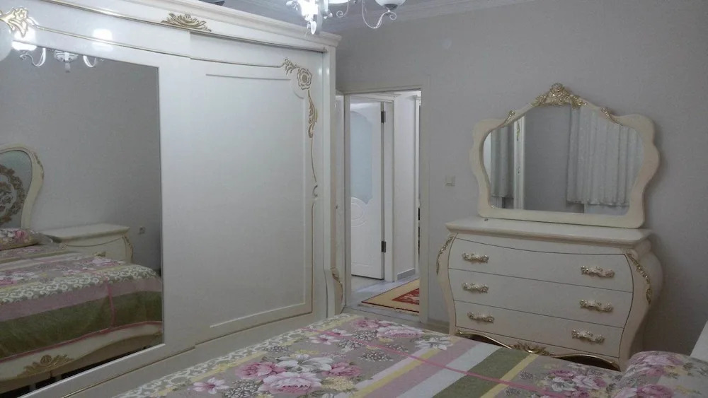 Cinaralti Apart