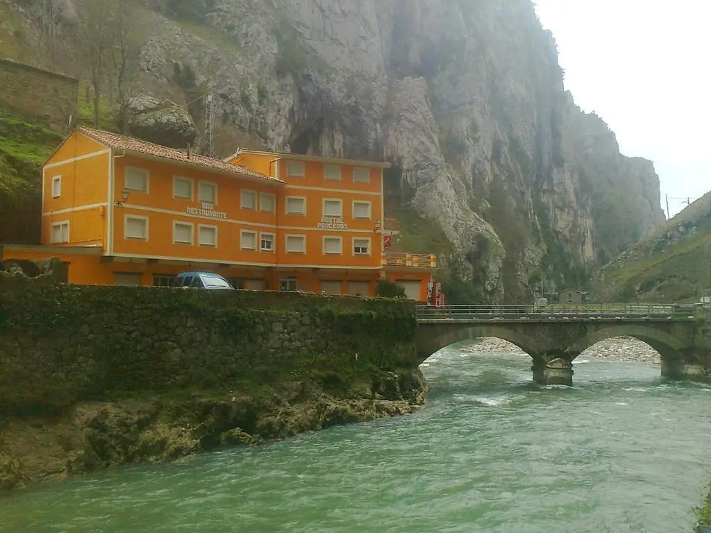Poncebos