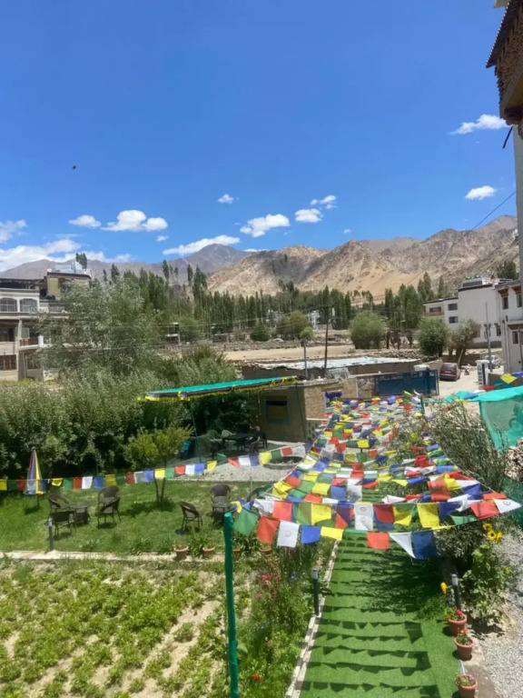 Tara Guest House