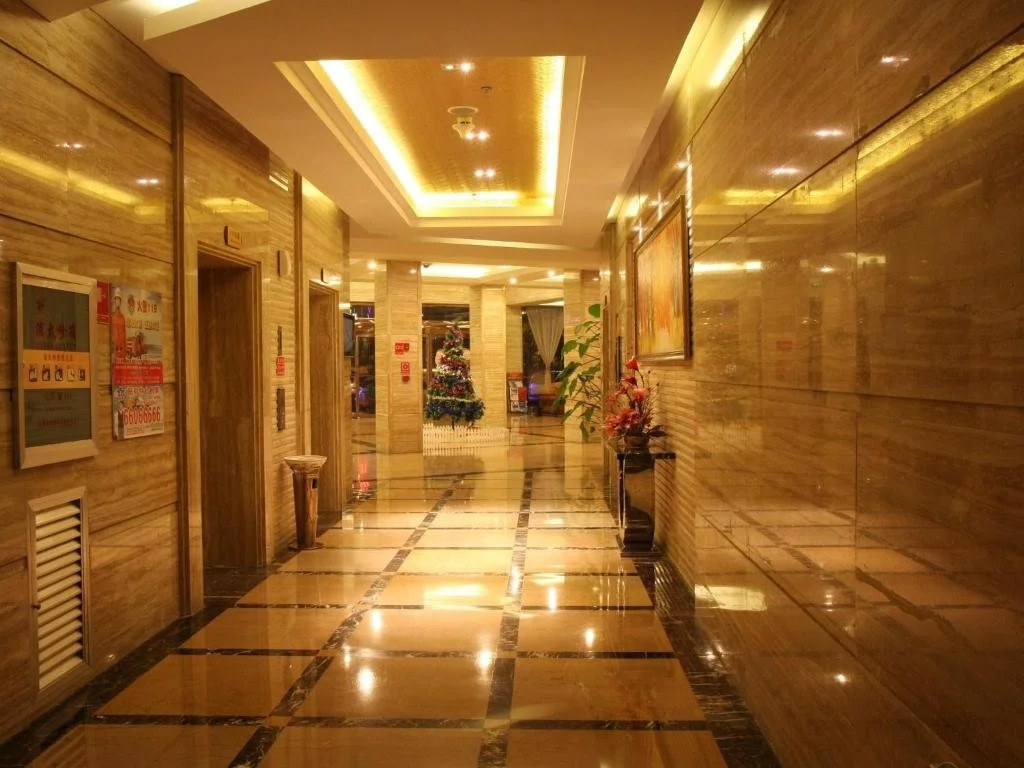 Hong He Hotel(昆明红河宾馆（火车站店）)