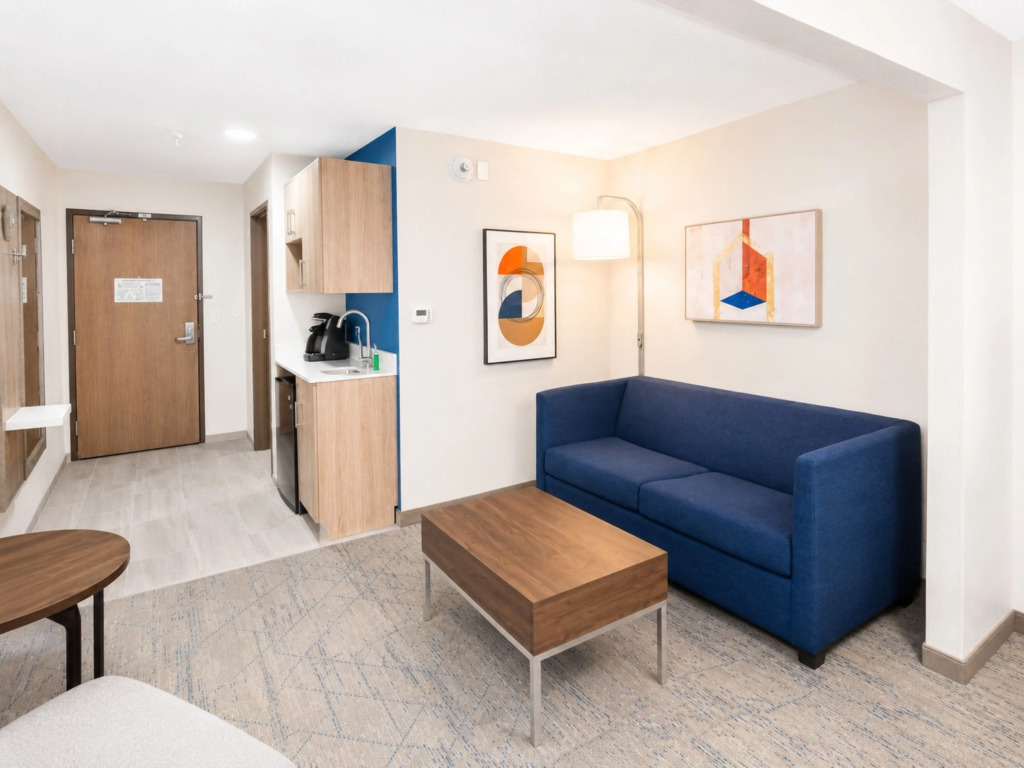 Holiday Inn Express & Suites Truth or Consequences by IHG - Newly Renovated