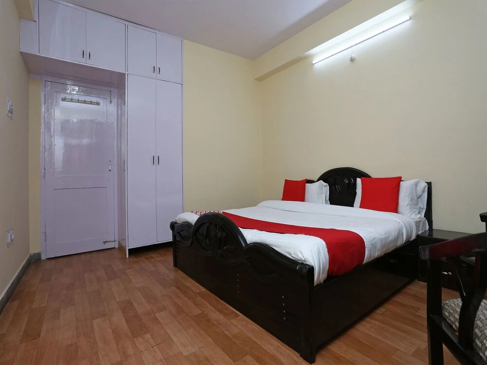 OYO 13762 Home Peaceful 2BHK Kasumpti