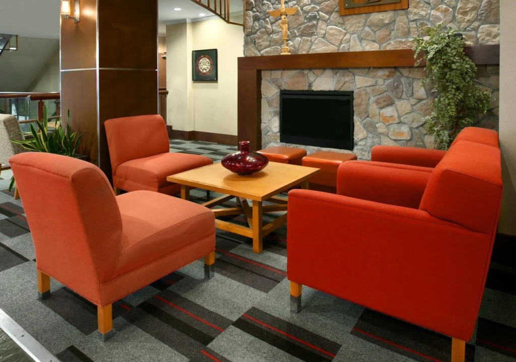 Four Points by Sheraton Victoria Gateway