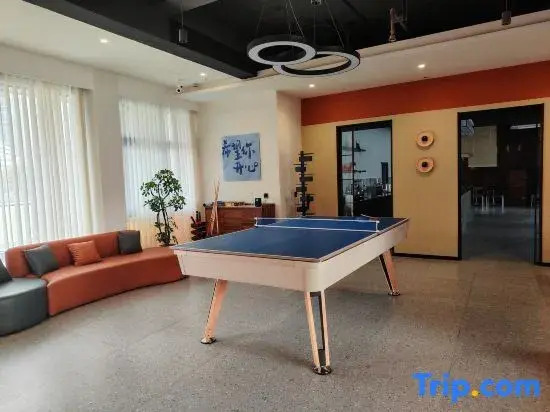 Yujianhai Terrace Seaview Homestay (Lighthouse Museum)