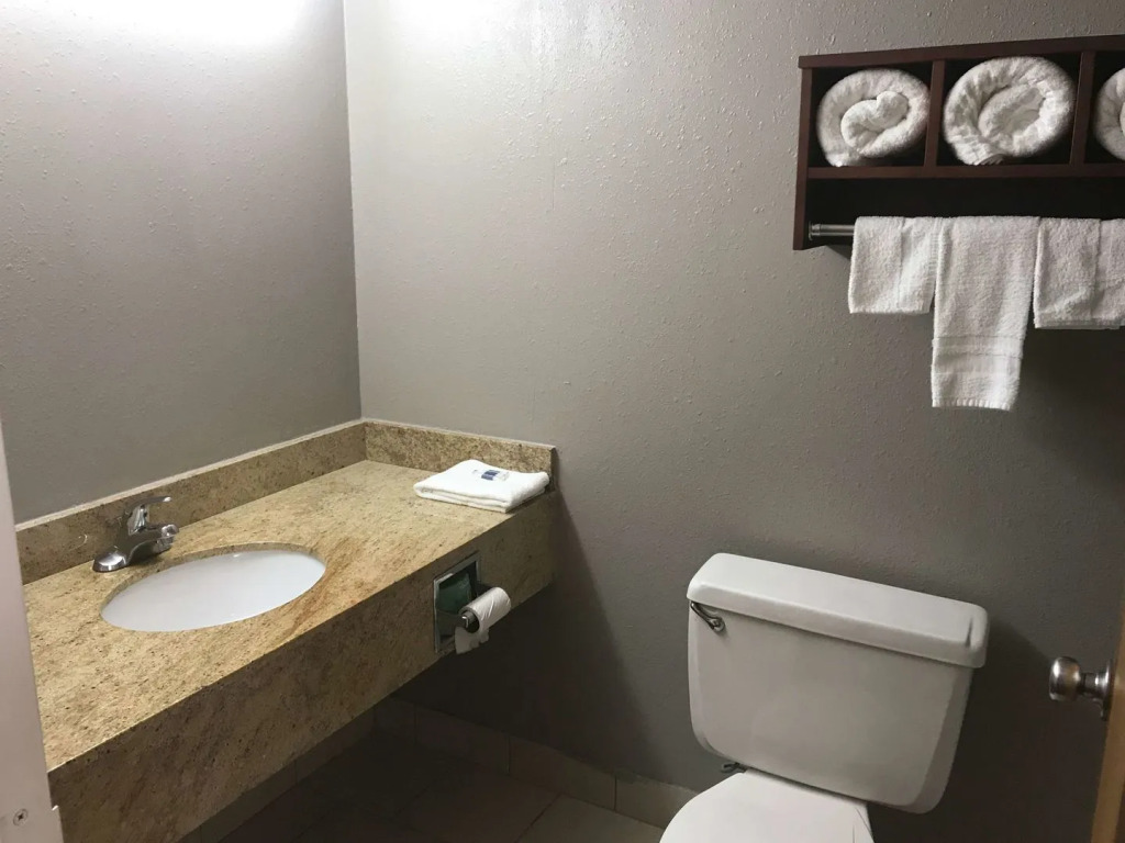 Studio 6 Suites Tupelo, MS - North