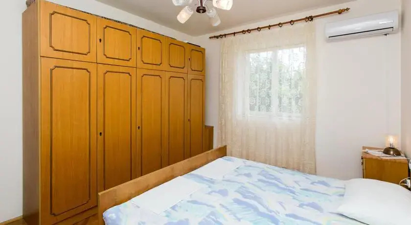 Rooms Bender