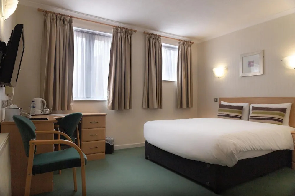 Wycliffe Hotel
