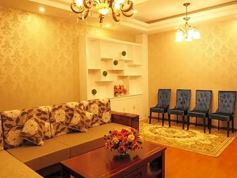 GreenTree Inn ZhangJiaKou XiaHuaYuan Government XinChen Road Express Hotel